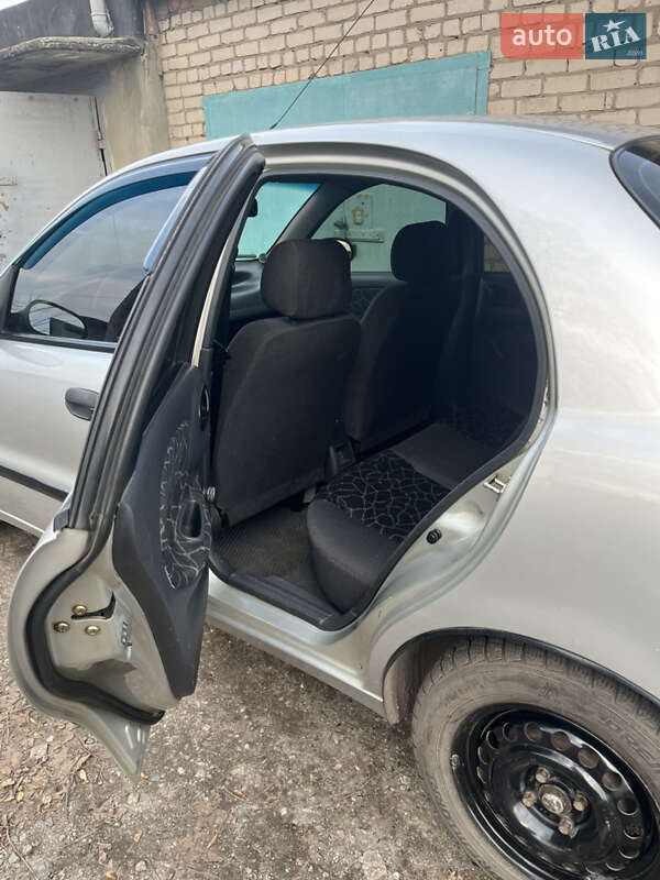 Седан Daewoo Sens 2003 в Павлограді