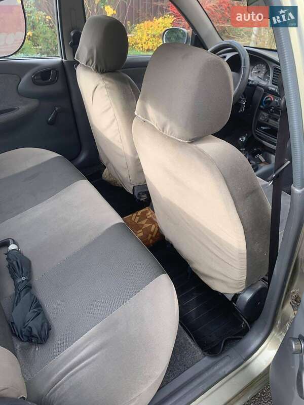 Седан Daewoo Sens 2006 в Тульчині