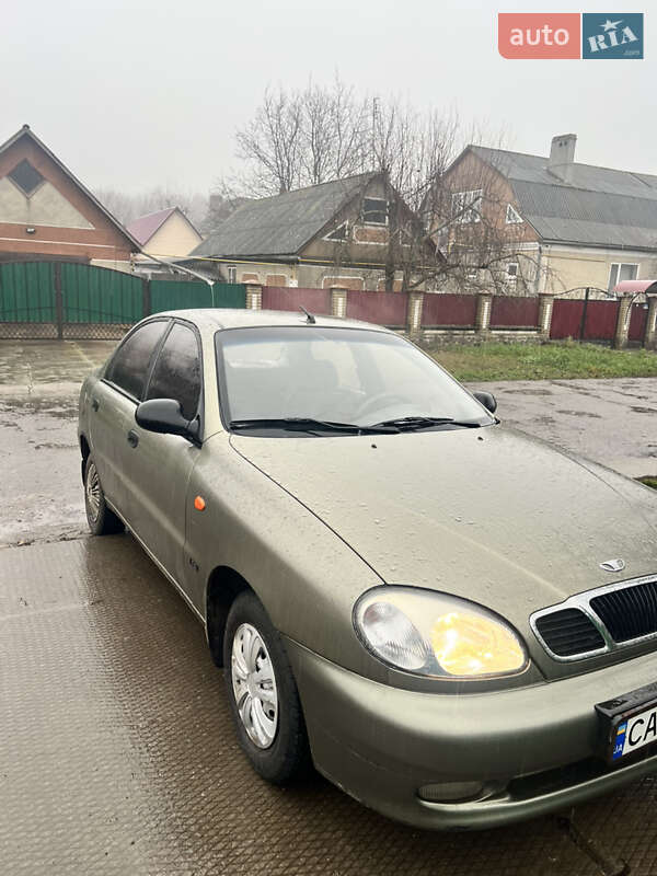 Седан Daewoo Sens 2003 в Христинівці