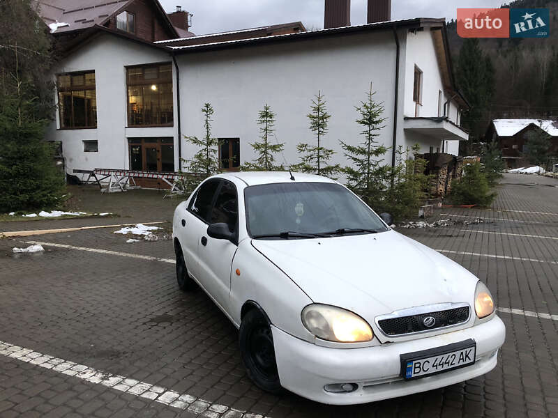 Седан Daewoo Sens 2005 в Сколе