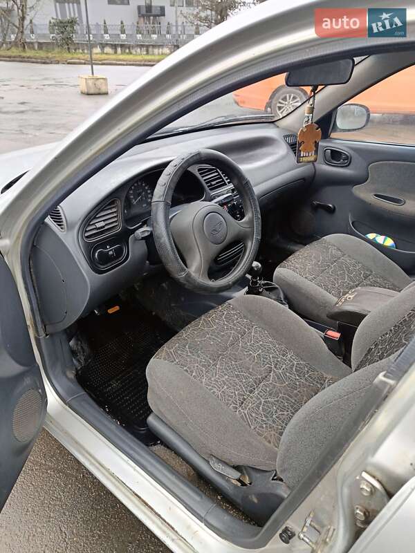 Седан Daewoo Sens 2004 в Тернополі