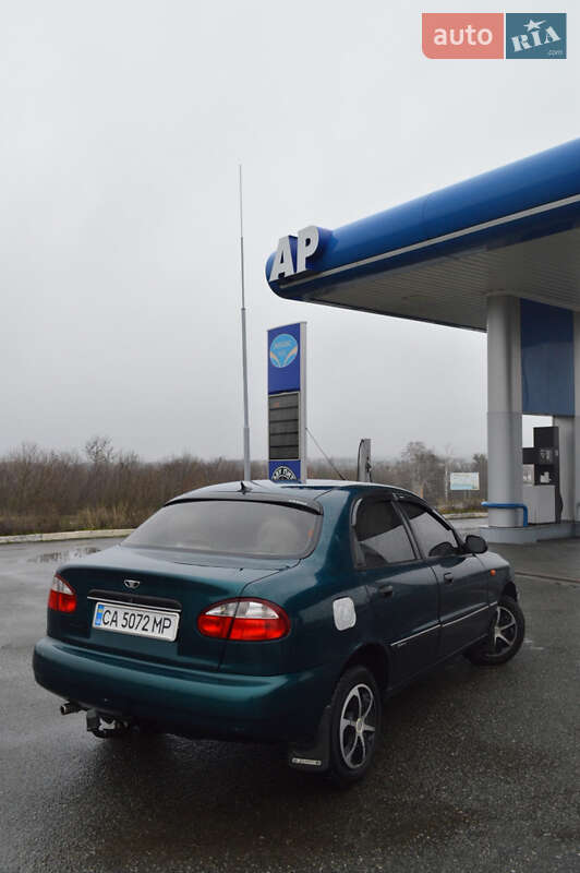 Седан Daewoo Sens 2002 в Корсуне-Шевченковском