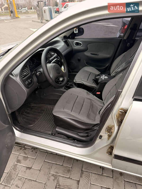 Седан Daewoo Sens 2004 в Днепре
