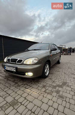 Седан Daewoo Sens 2004 в Киеве