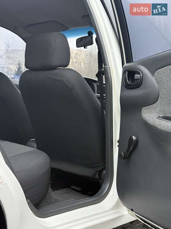 Седан Daewoo Sens 2004 в Виннице