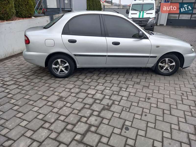 Седан Daewoo Sens 2004 в Запорожье