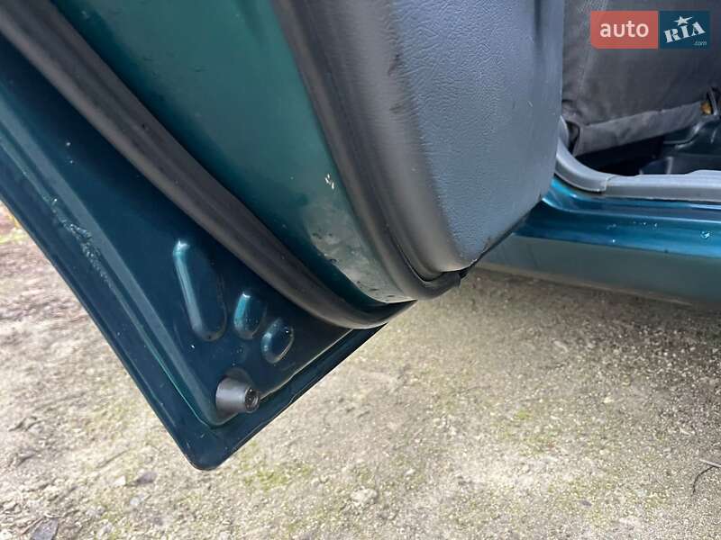 Седан Daewoo Sens 2002 в Каменском