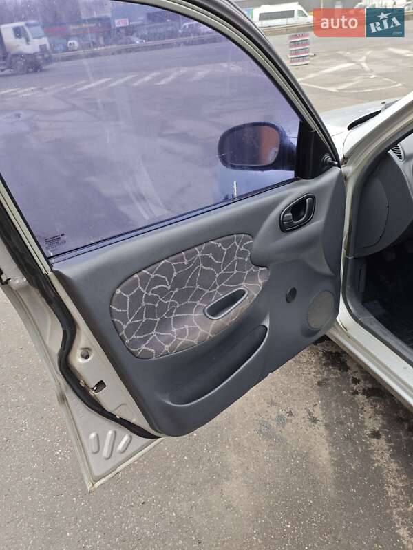 Седан Daewoo Sens 2001 в Полтаве