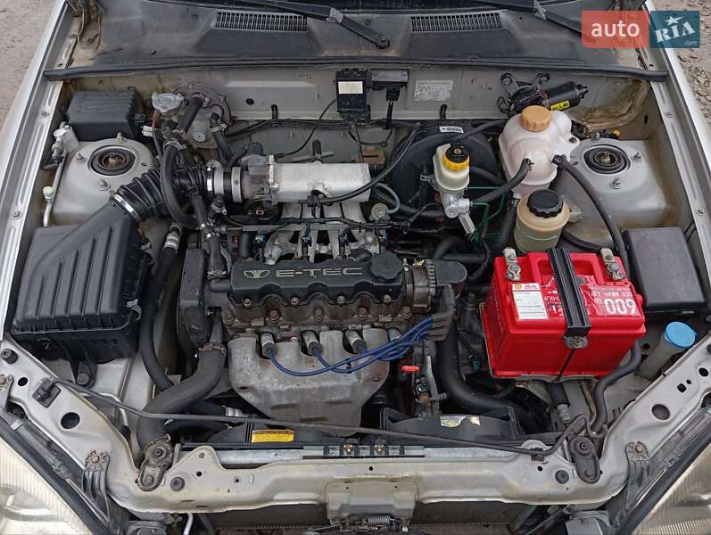 Седан Daewoo Sens 2004 в Калуше