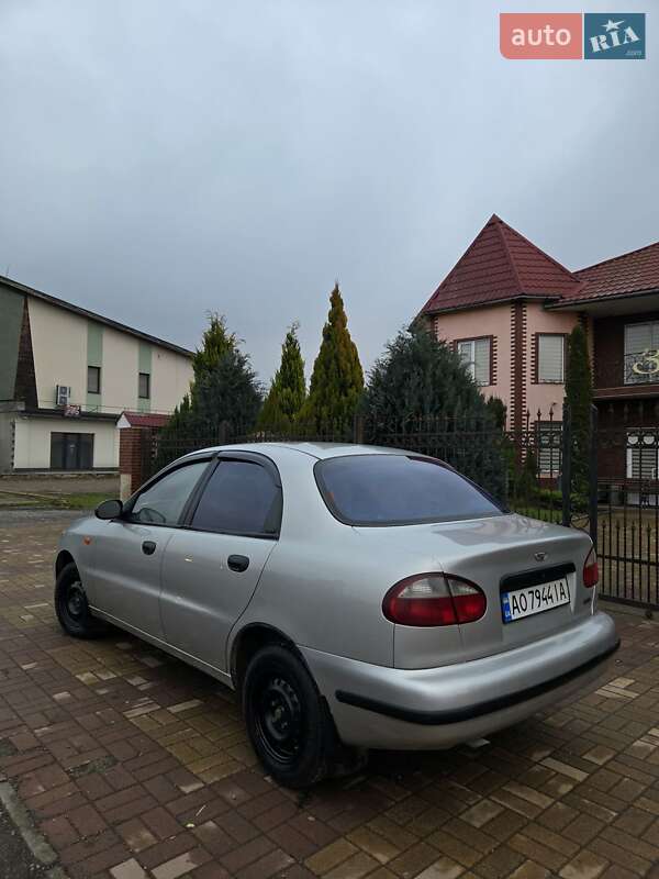 Седан Daewoo Sens 2005 в Иршаве