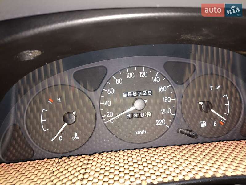 Седан Daewoo Sens 2004 в Броварах