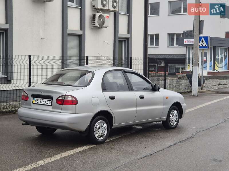Седан Daewoo Sens 2004 в Днепре
