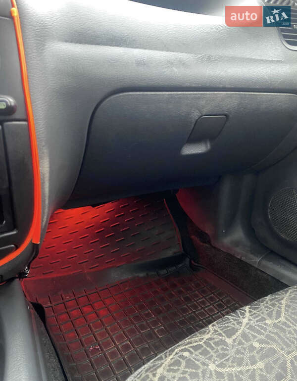 Седан Daewoo Sens 2004 в Дымере