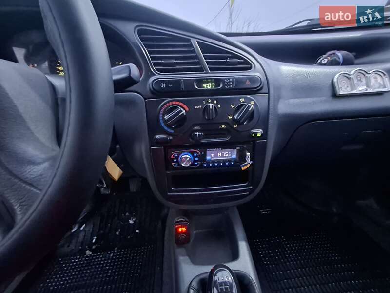 Седан Daewoo Sens 2004 в Кропивницком