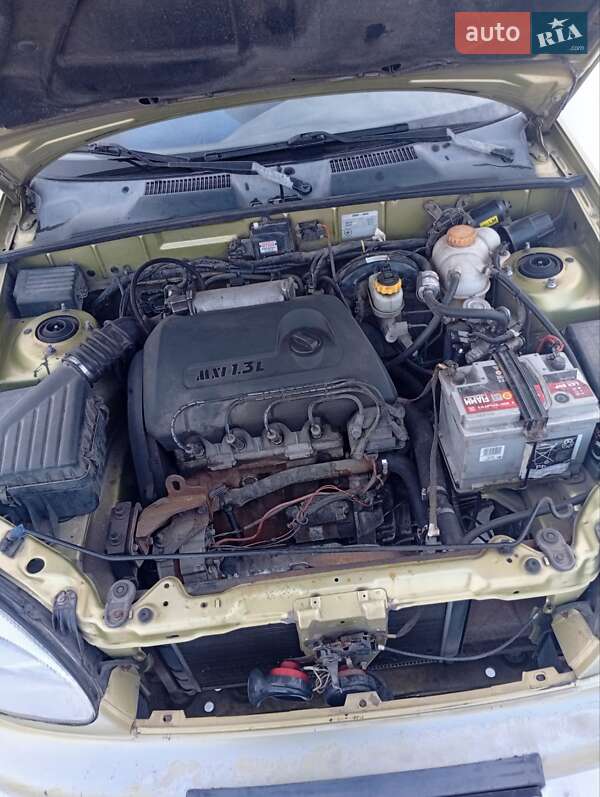 Седан Daewoo Sens 2006 в Калиновке