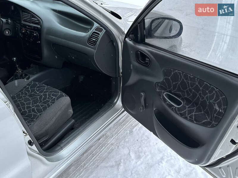 Седан Daewoo Sens 2003 в Івано-Франківську