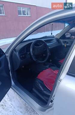 Седан Daewoo Sens 2003 в Умані