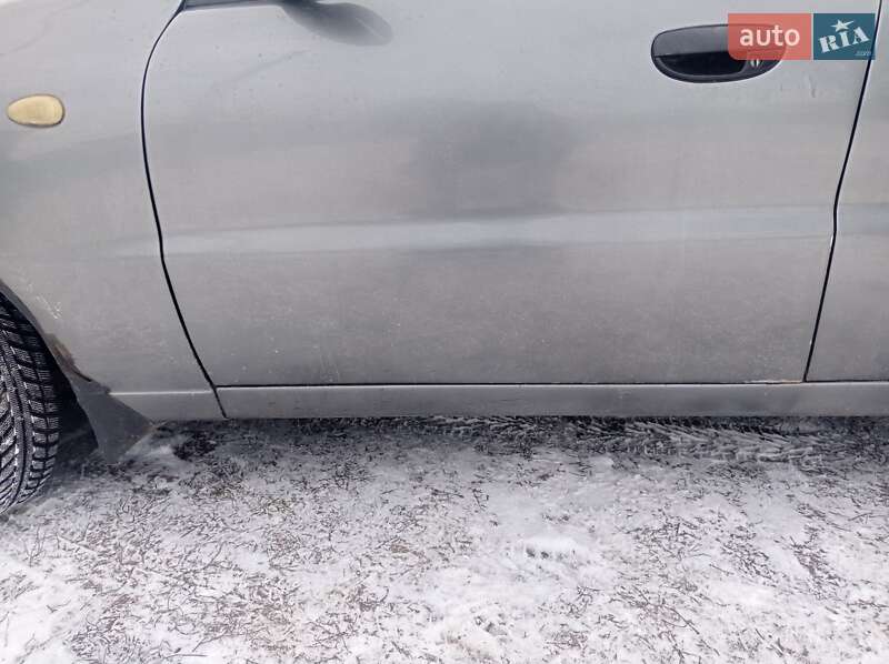 Седан Daewoo Sens 2003 в Сумах