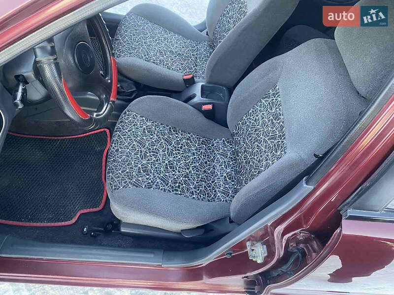 Седан Daewoo Sens 2011 в Ямполе