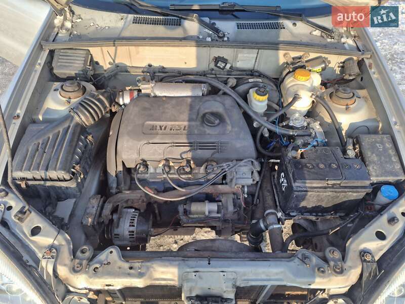 Седан Daewoo Sens 2004 в Запорожье