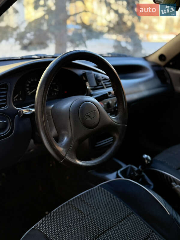 Седан Daewoo Sens 2003 в Запорожье