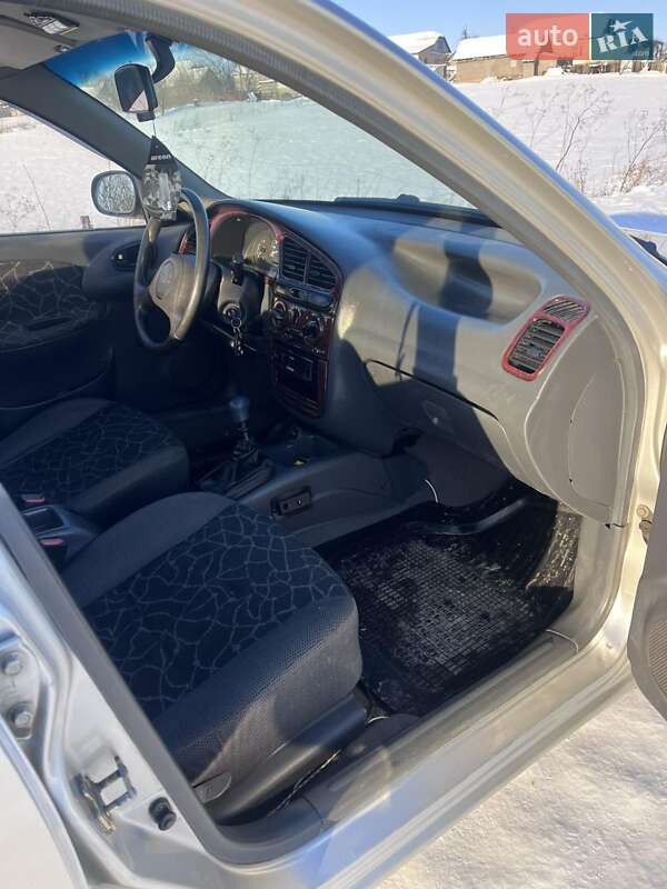 Седан Daewoo Sens 2002 в Староконстантинове