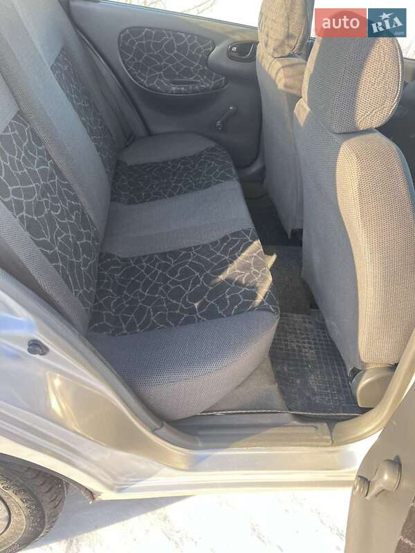 Седан Daewoo Sens 2002 в Староконстантинове