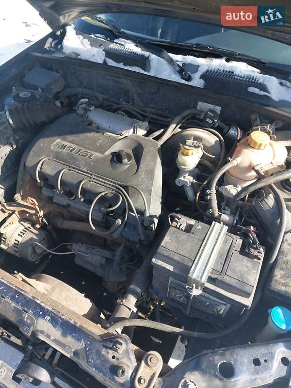 Седан Daewoo Sens 2002 в Днепре