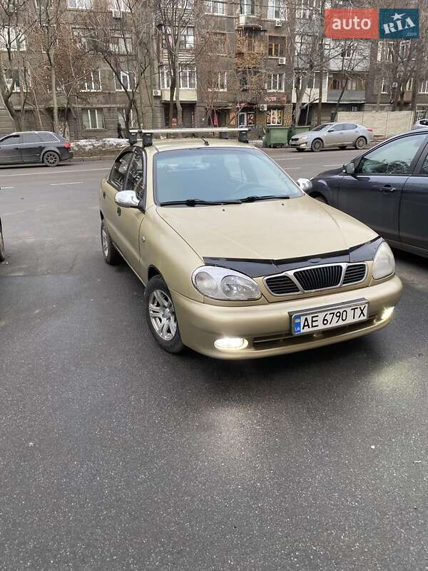 Седан Daewoo Sens 2003 в Днепре