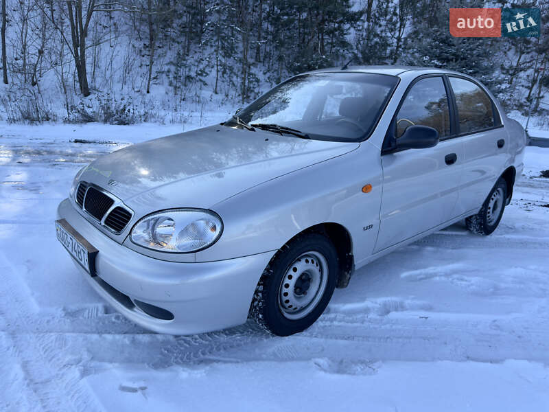 Седан Daewoo Sens 2004 в Могилев-Подольске