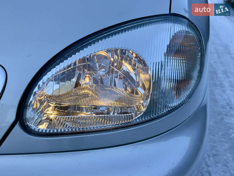 Седан Daewoo Sens 2004 в Могилев-Подольске