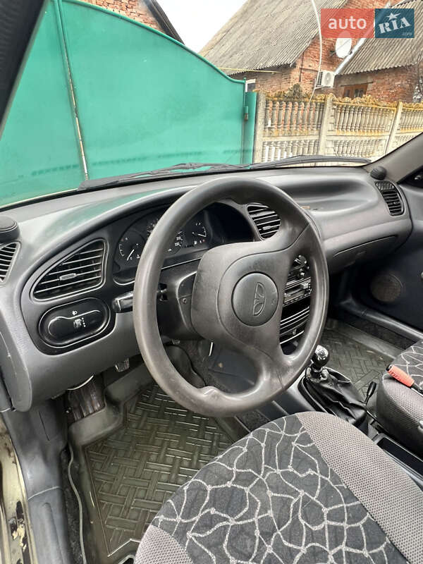 Седан Daewoo Sens 2003 в Умані