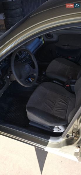 Седан Daewoo Sens 2004 в Львове