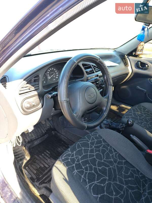 Седан Daewoo Sens 2003 в Андрушівці