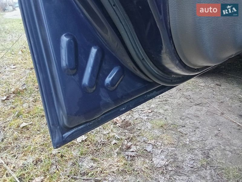 Седан Daewoo Sens 2004 в Днепре
