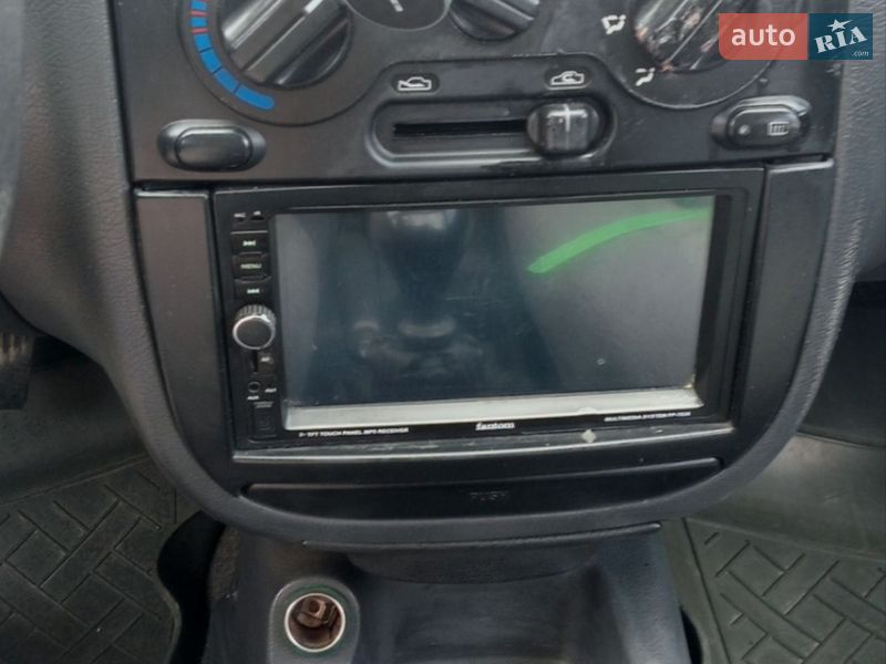 Седан Daewoo Sens 2004 в Подволочиске