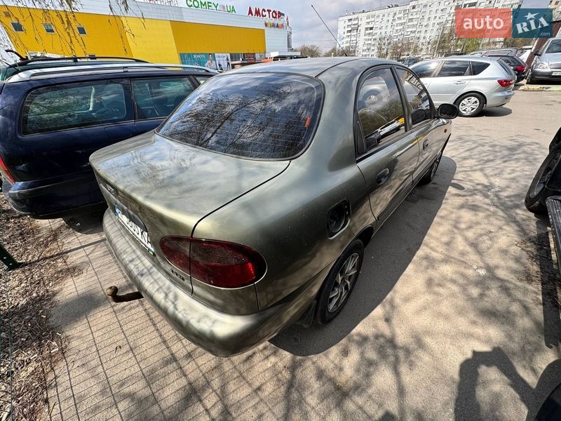 Седан Daewoo Sens 2004 в Запоріжжі