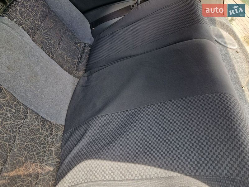 Седан Daewoo Sens 2004 в Ромнах