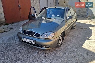 Седан Daewoo Sens 2003 в Новояворівську