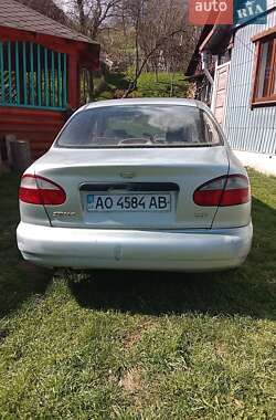 Седан Daewoo Sens 2007 в Рахові