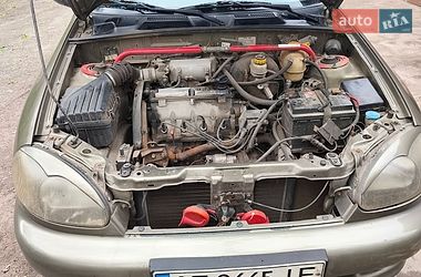 Седан Daewoo Sens 2004 в Кривом Роге