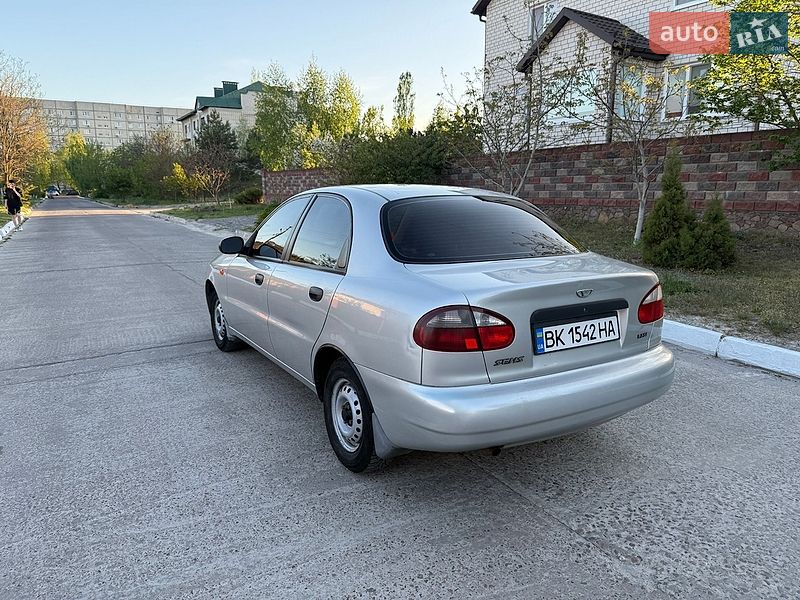 Седан Daewoo Sens 2005 в Вараше