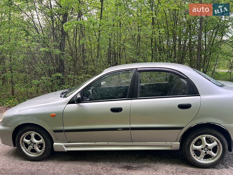 Седан Daewoo Sens 2003 в Ромнах