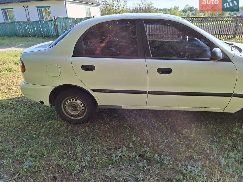 Седан Daewoo Sens 2002 в Котельве