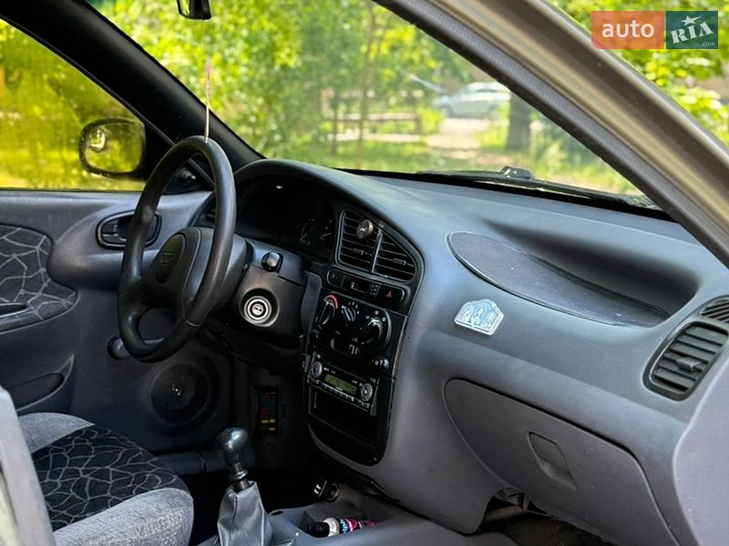 Седан Daewoo Sens 2004 в Запоріжжі
