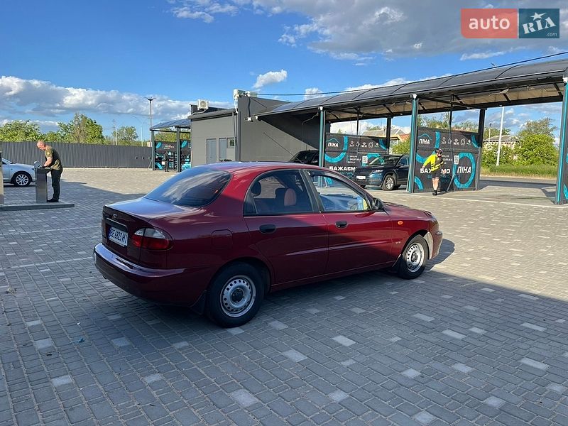 Седан Daewoo Sens 2003 в Южноукраинске