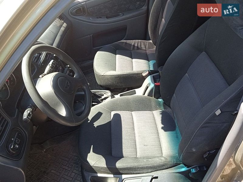 Седан Daewoo Sens 2004 в Запоріжжі