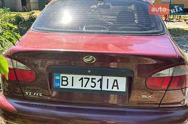 Седан Daewoo Sens 2009 в Хороле