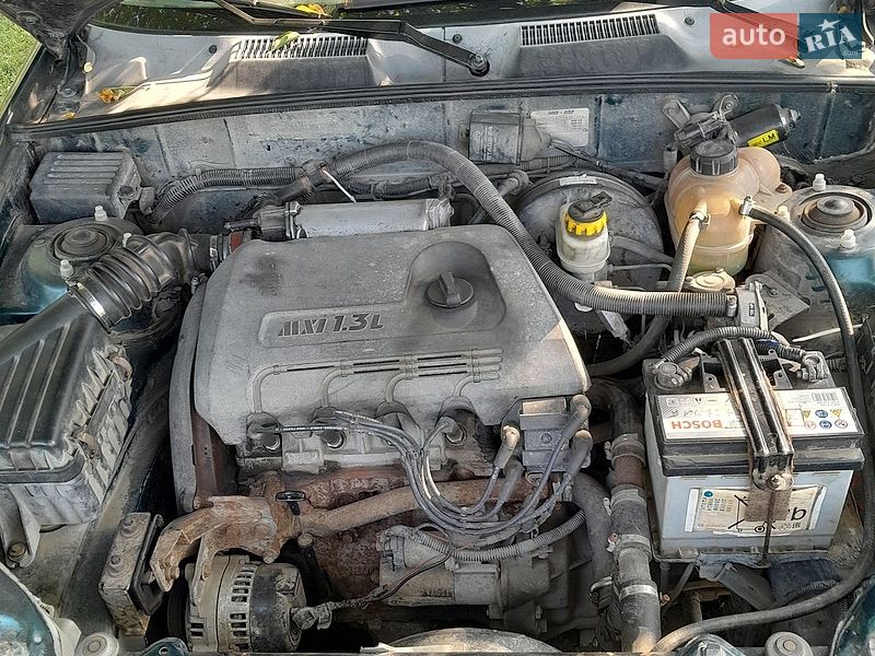 Седан Daewoo Sens 2004 в Бучаче