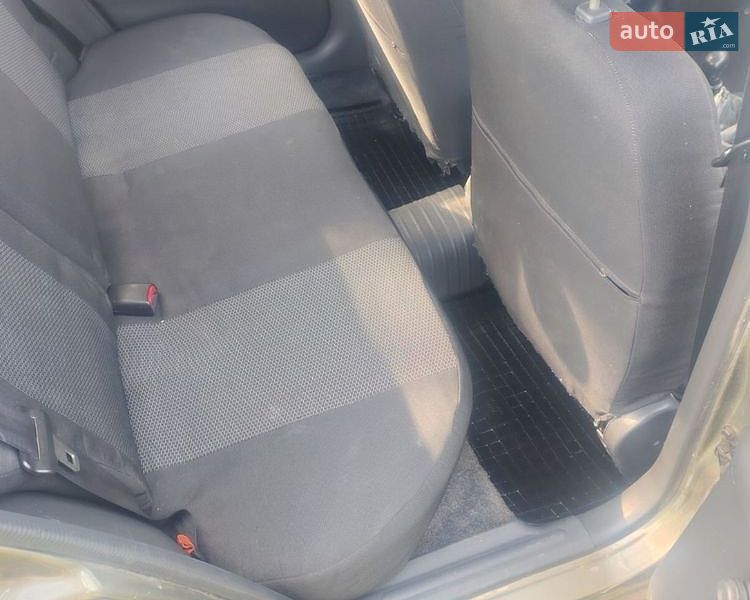 Седан Daewoo Sens 2003 в Нетішині